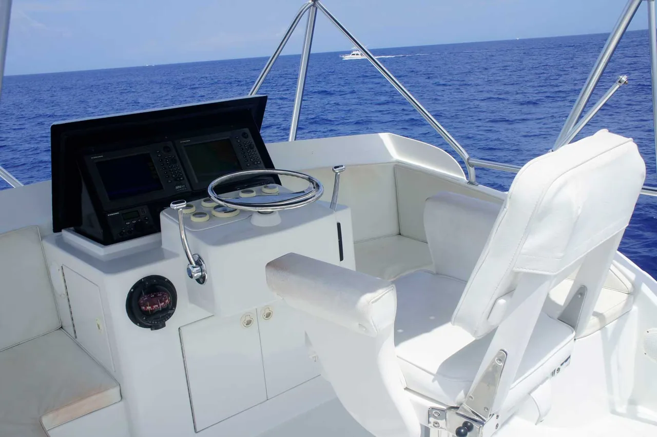 Marlin Grando 38’ Bertram charter boat at sea off Kona